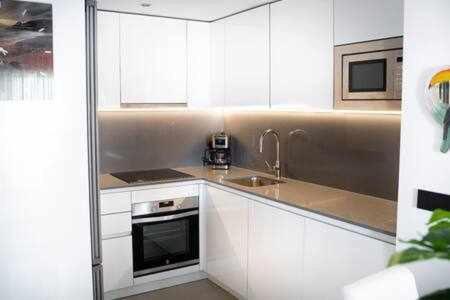 Apartamento De 3 Dormitorios Piscina Y Parking Calp Exterior foto